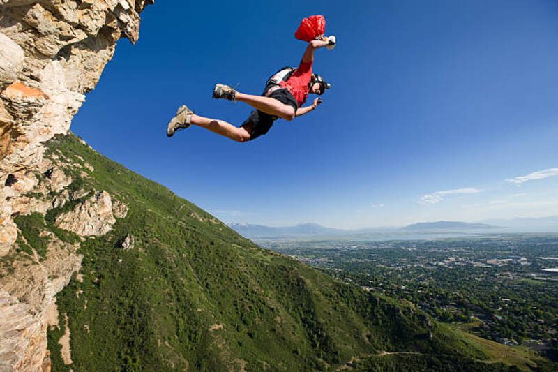 BASE Jumping